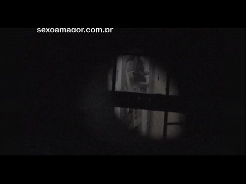 ❤️ Блонді таємно знімає на відео сусідський вуайерист, прихований за порожнистими цеглами ❤️❌ Порно-відео на uk.techkoala.top ﹏